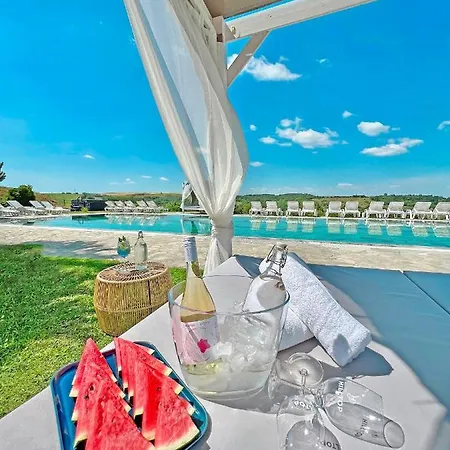 Hotell Hilltop Borbirtok & Etterem